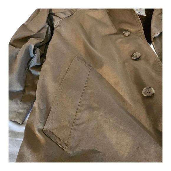 Original LONDON FOG Khaki Trench Coat Size 40 Reg w/Removable Thinsilate Lining - Picture 9 of 9
